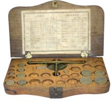 18th Century Italian Turin Royal Mint Coin Scales for Gold and Silver With Issues