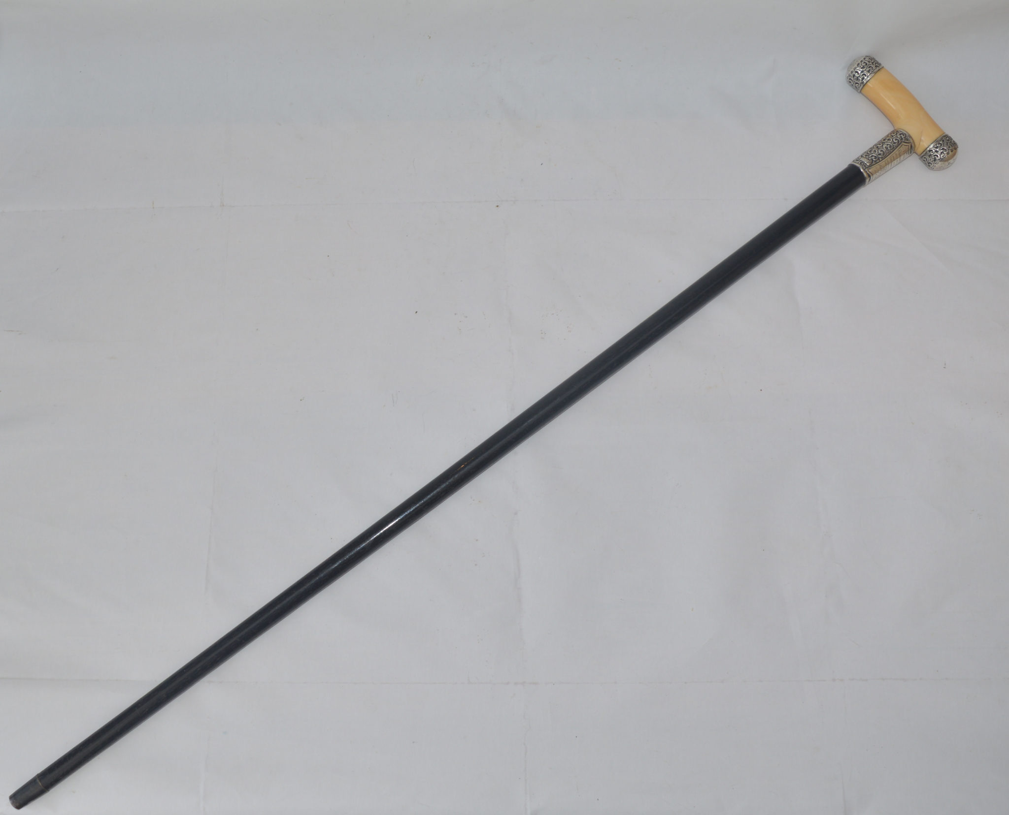 Presentation marine walking stick. 044 Presentation marine walking stick.
