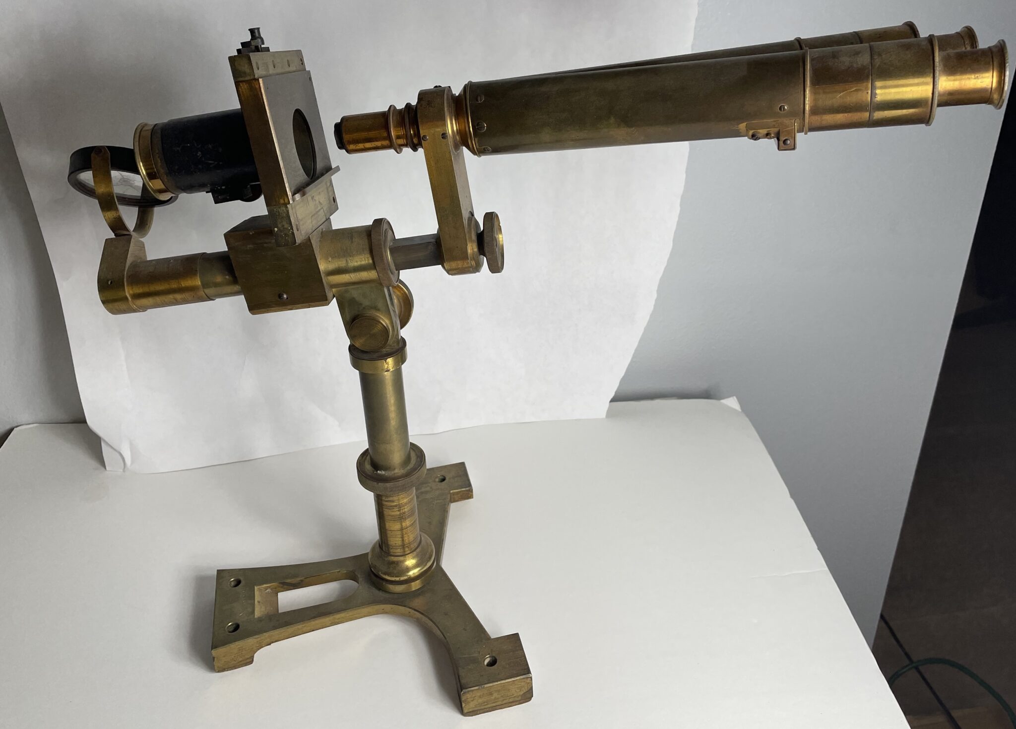 Signed Pritchard Microscope with Powell and Lealand #1 Binocular set. IMG_6927 Signed Pritchard Microscope with Powell and Lealand #1 Binocular set.