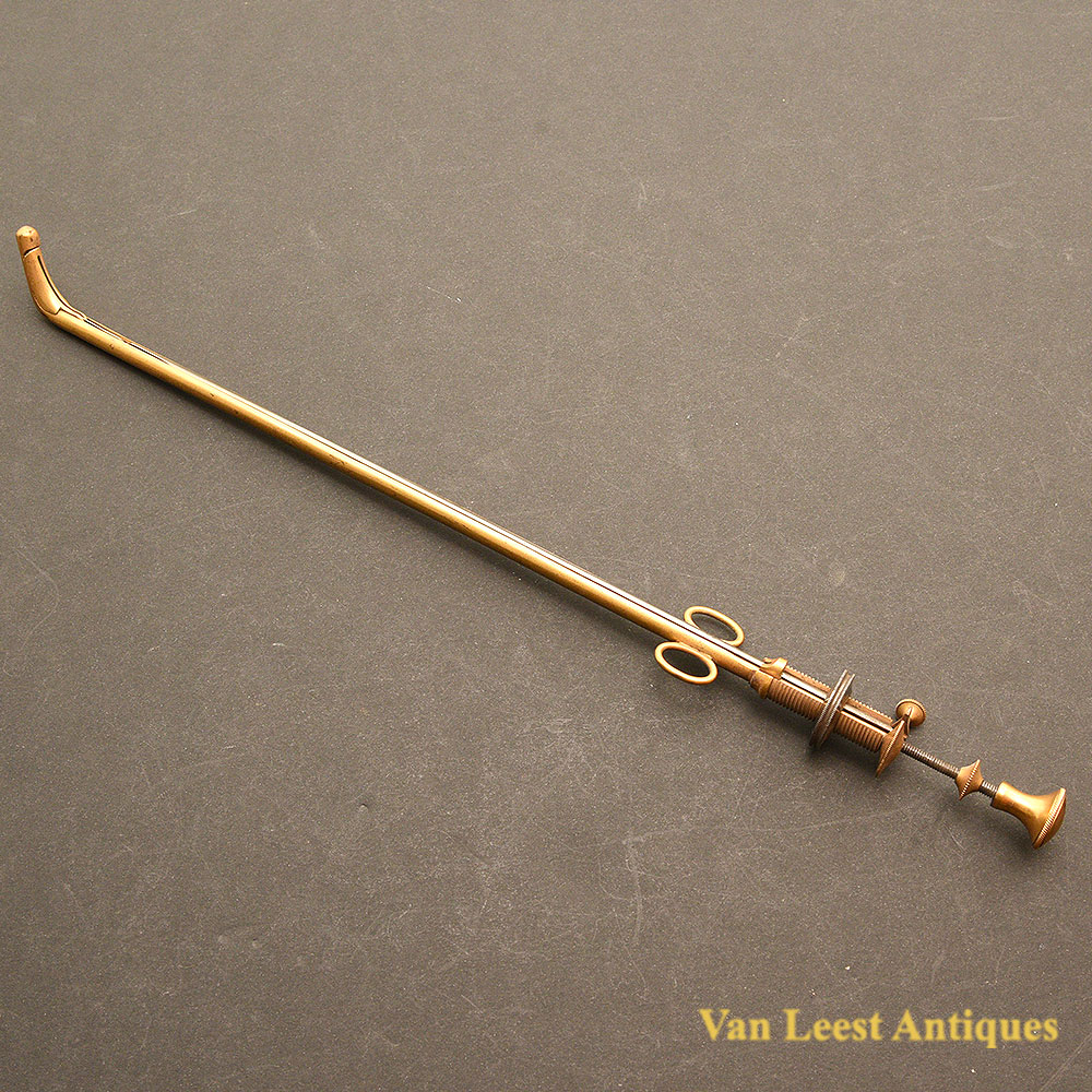 Gilted steel Lithotome / Lithotrite, C 1860 340218 H Lithotome brass gilted – van Leest Antiques (1) Gilted steel Lithotome / Lithotrite, C 1860