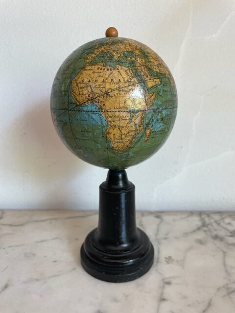 Miniature Terrestrial globe by Schotte de Berlin reviewed by Vivien De Saint Martin IMG_5532 Miniature Terrestrial globe by Schotte de Berlin reviewed by Vivien De Saint Martin