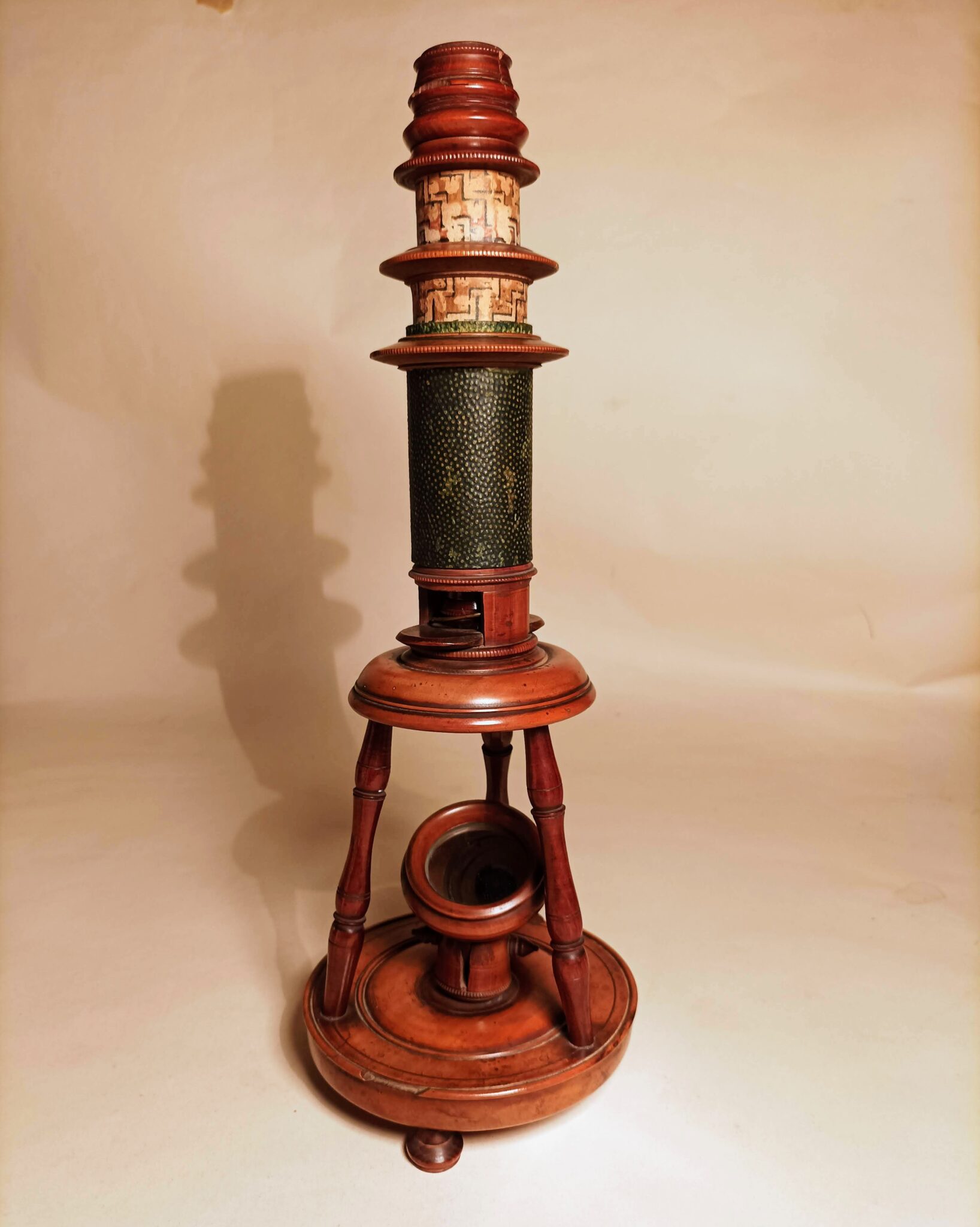 A ‘Nuremberg’ Wooden Compound Microscope,c.1800 IMG_20230925_153647 A ‘Nuremberg’ Wooden Compound Microscope,c.1800