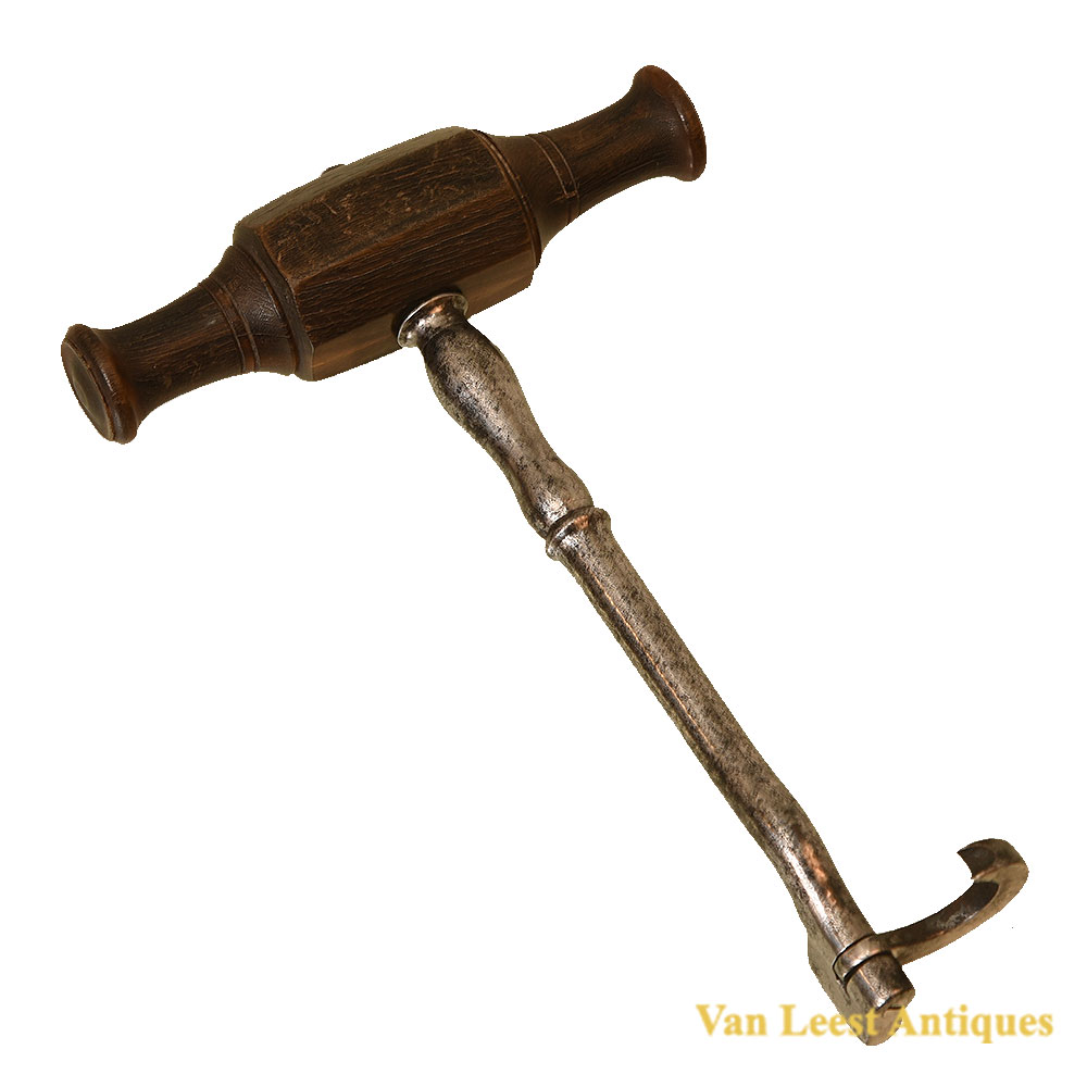 19th century toothkey 440229-58 THK wurger – Van Leest Antiques (1) 19th century toothkey