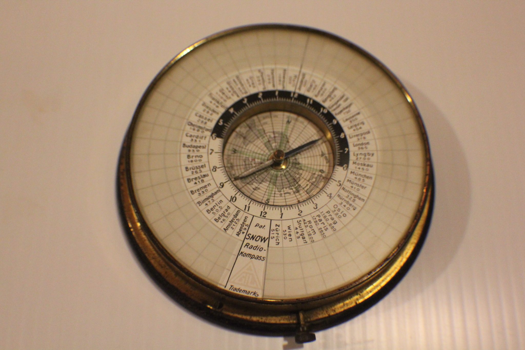 ~UNUSUAL RADIO-COMPASS-SNOW-WORLD MAP c.1900~ snow10 (2) ~UNUSUAL RADIO-COMPASS-SNOW-WORLD MAP c.1900~